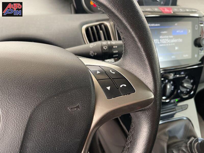 Lancia Ypsilon 1.0 FireFly 5 porte S&S Hybrid Gold