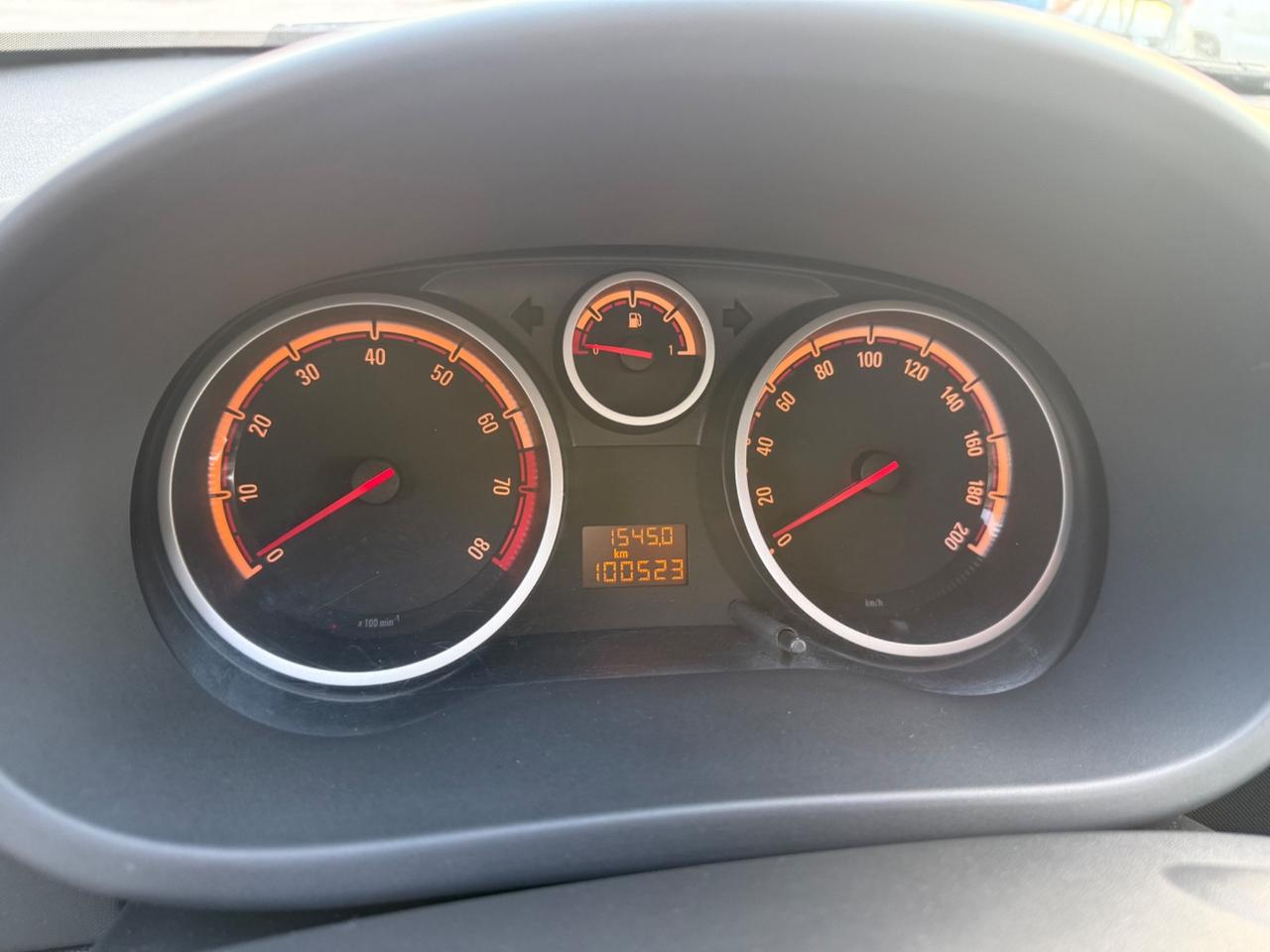 Opel Corsa 1.2 3 porte Club