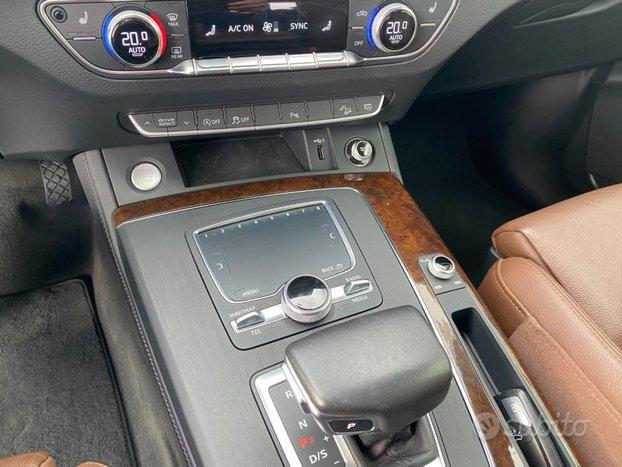 AUDI Q5 40 TDI quattro S tronic Sport