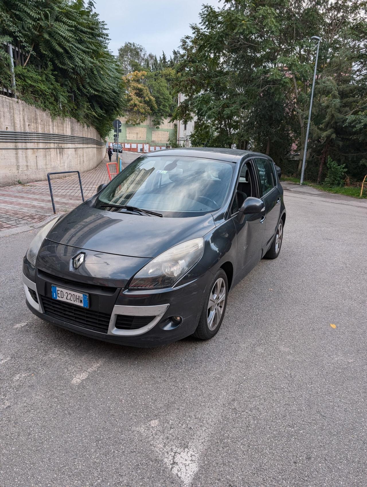 Renault Scenic Scénic X-Mod 1.5 dCi 110CV Luxe