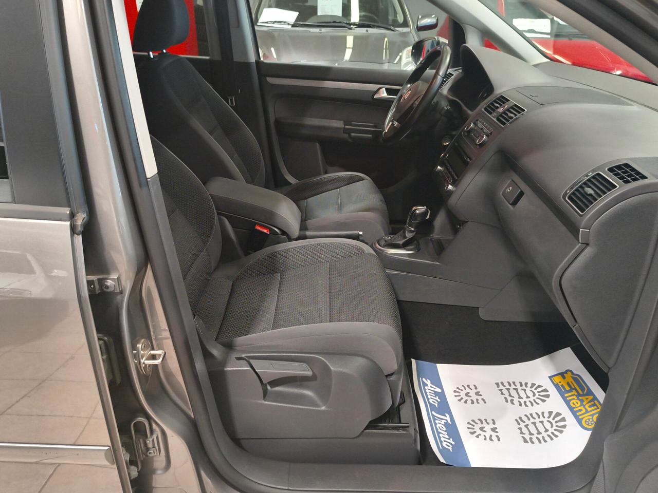 Volkswagen Touran 1.6 TDI DSG Comfortline 7 posti