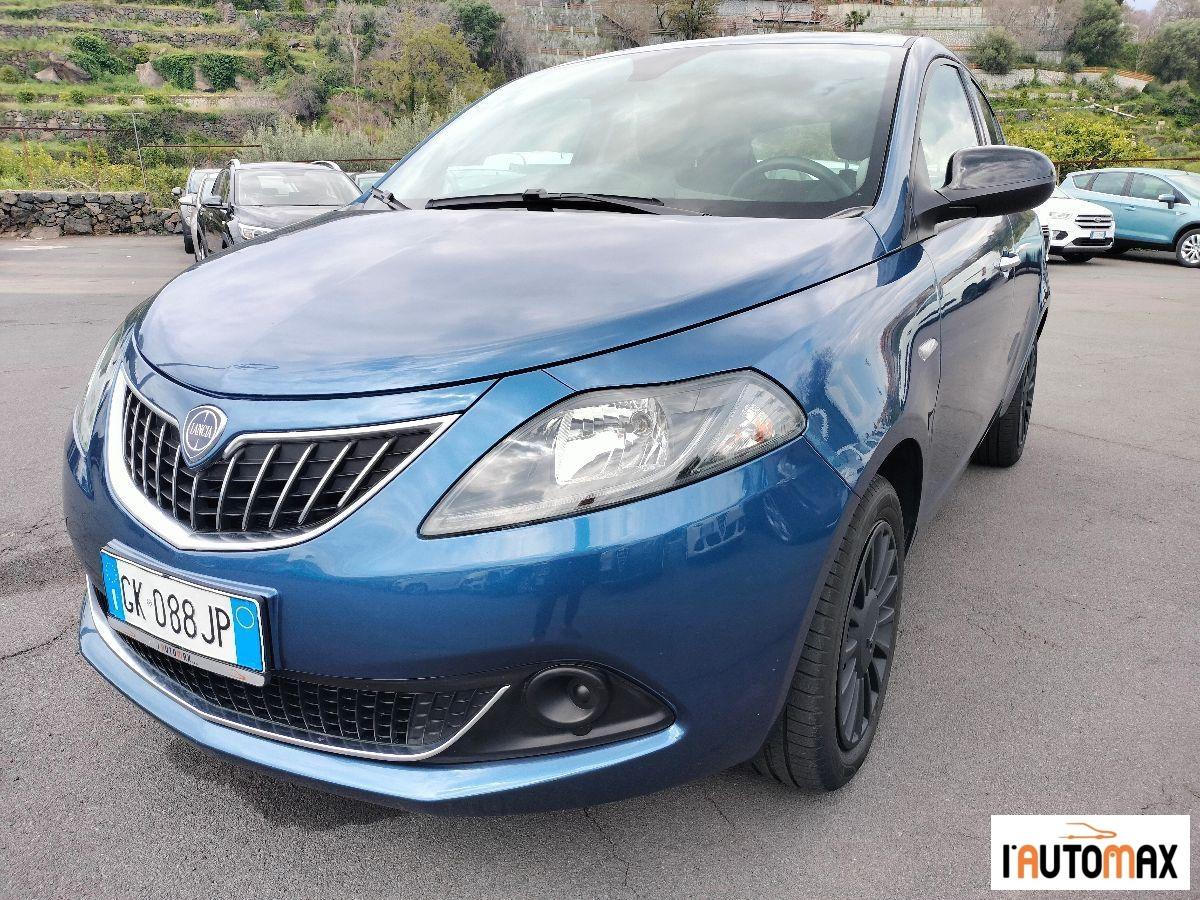 LANCIA - Ypsilon 1.0 firefly hybrid Silver s&s 70cv