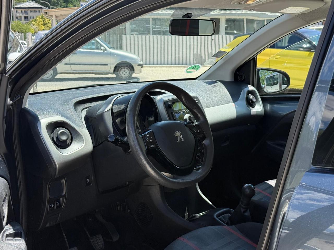 Peugeot 208 1.2 VTi Active – 02/2016 – 132.000 km – GARANZIA 12 MESI