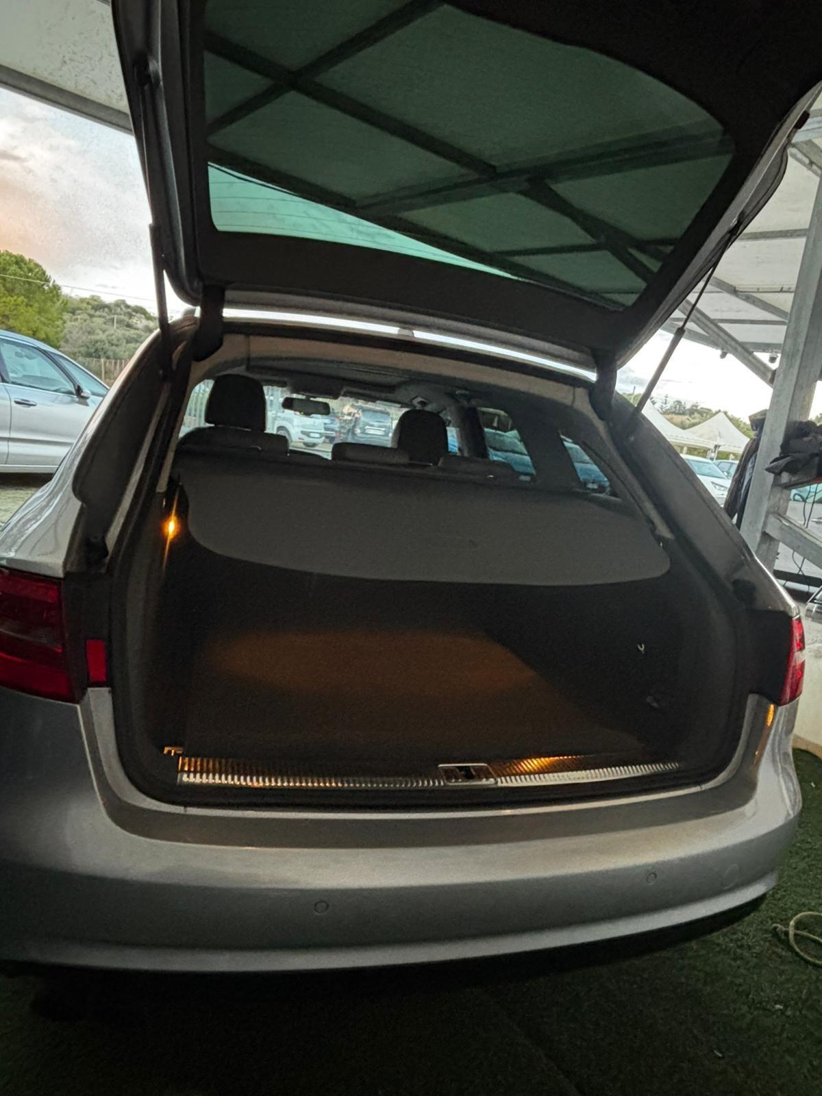 Audi A4 4a serie Avant 2.0 TDI ultra 136CV Business (100 kw)