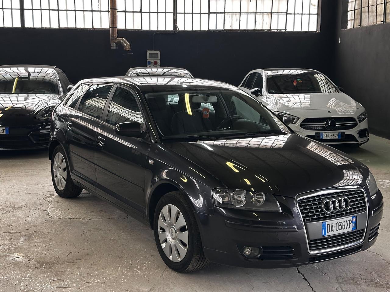 Audi A3 SPB 1.6 16V FSI Attraction