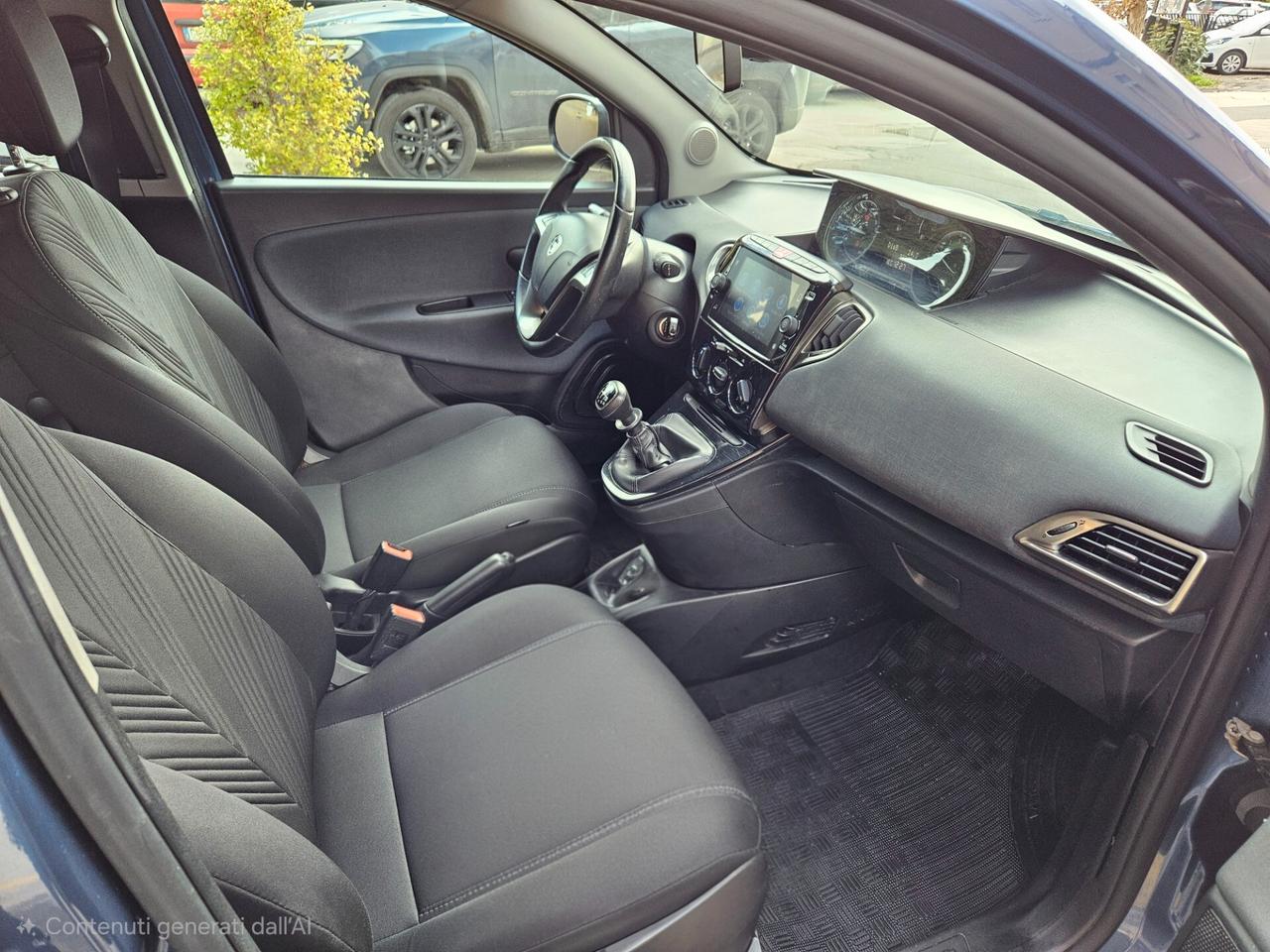 LANCIA YPSILON 1000 HYBRID CHILOMETRI CERTIFICATI