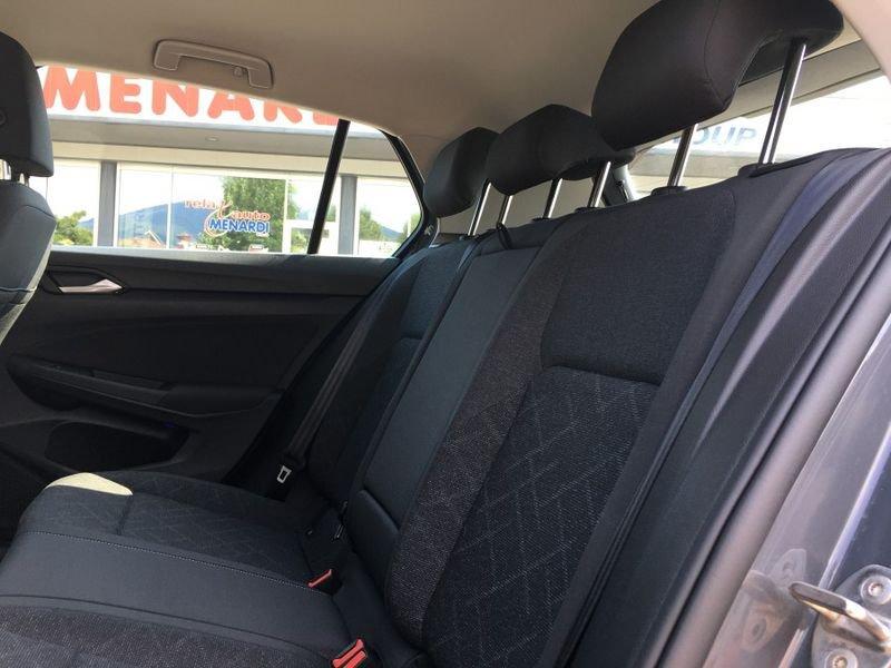 Volkswagen Golf 1.0 eTSI EVO DSG Life 56 MILA KM