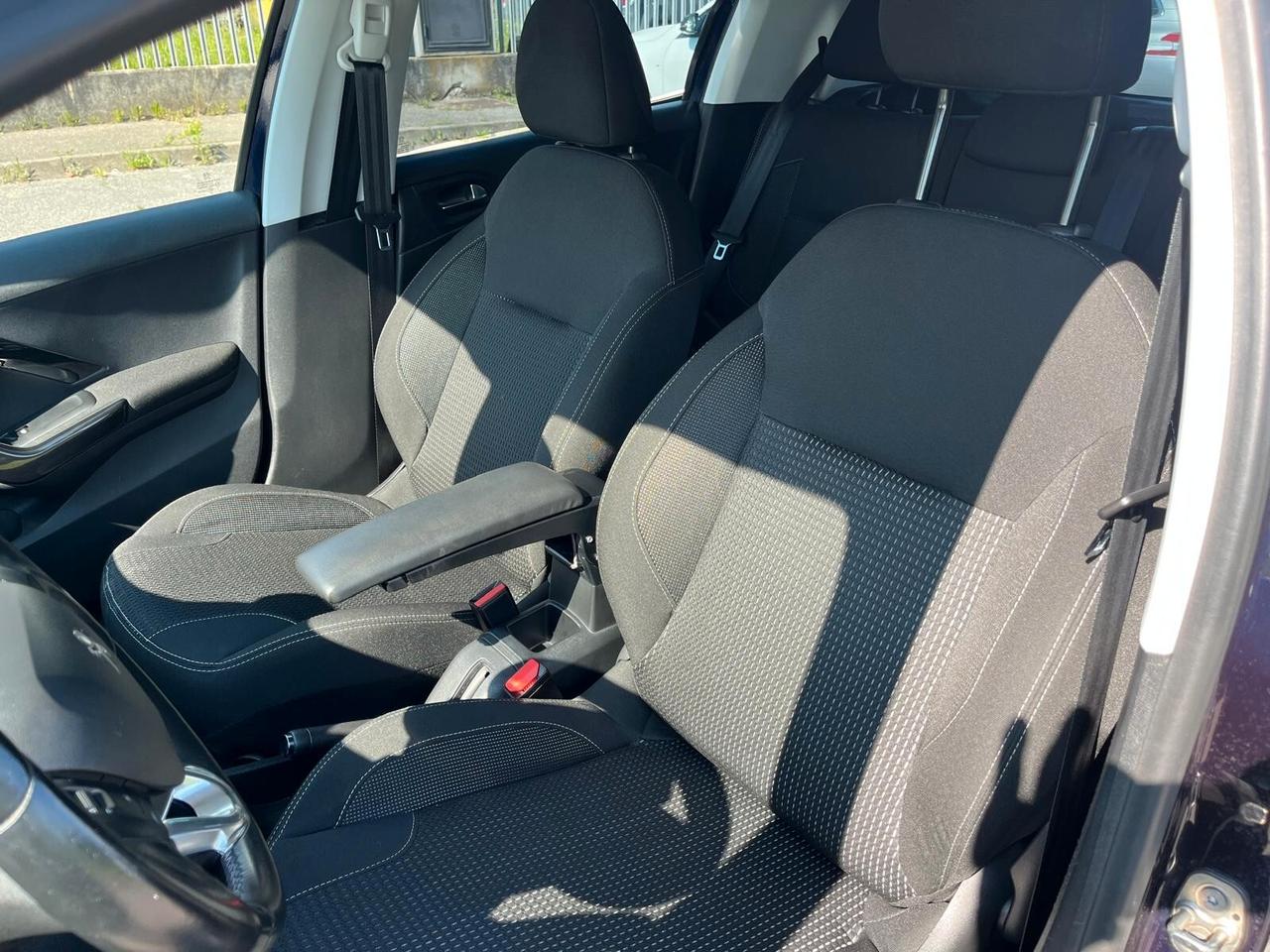 Peugeot 208 PureTech Turbo 110 EAT6 S&S 5 porte