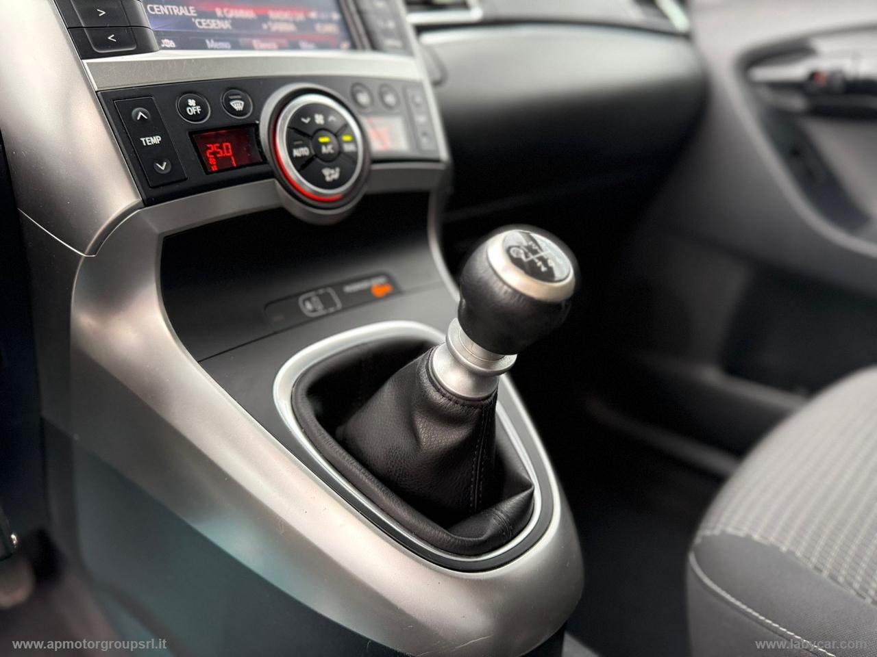 TOYOTA Verso 1.6 D-4D Style 7 posti