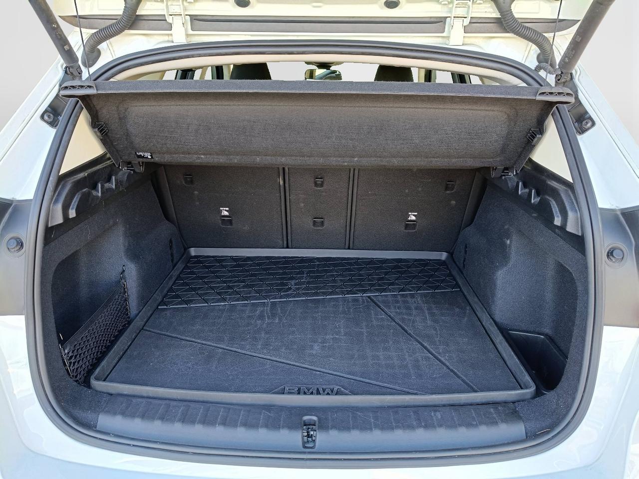 BMW X1 U11 - X1 sdrive18d X-Line auto