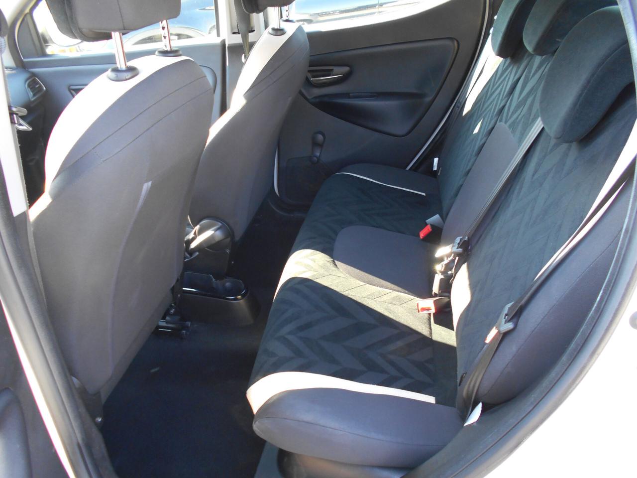 Lancia Ypsilon 1.2 69 CV 5 porte Gold