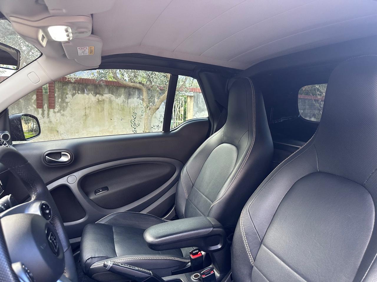 Smart ForTwo BRABUS 0.9 Turbo twinamic Xclusive