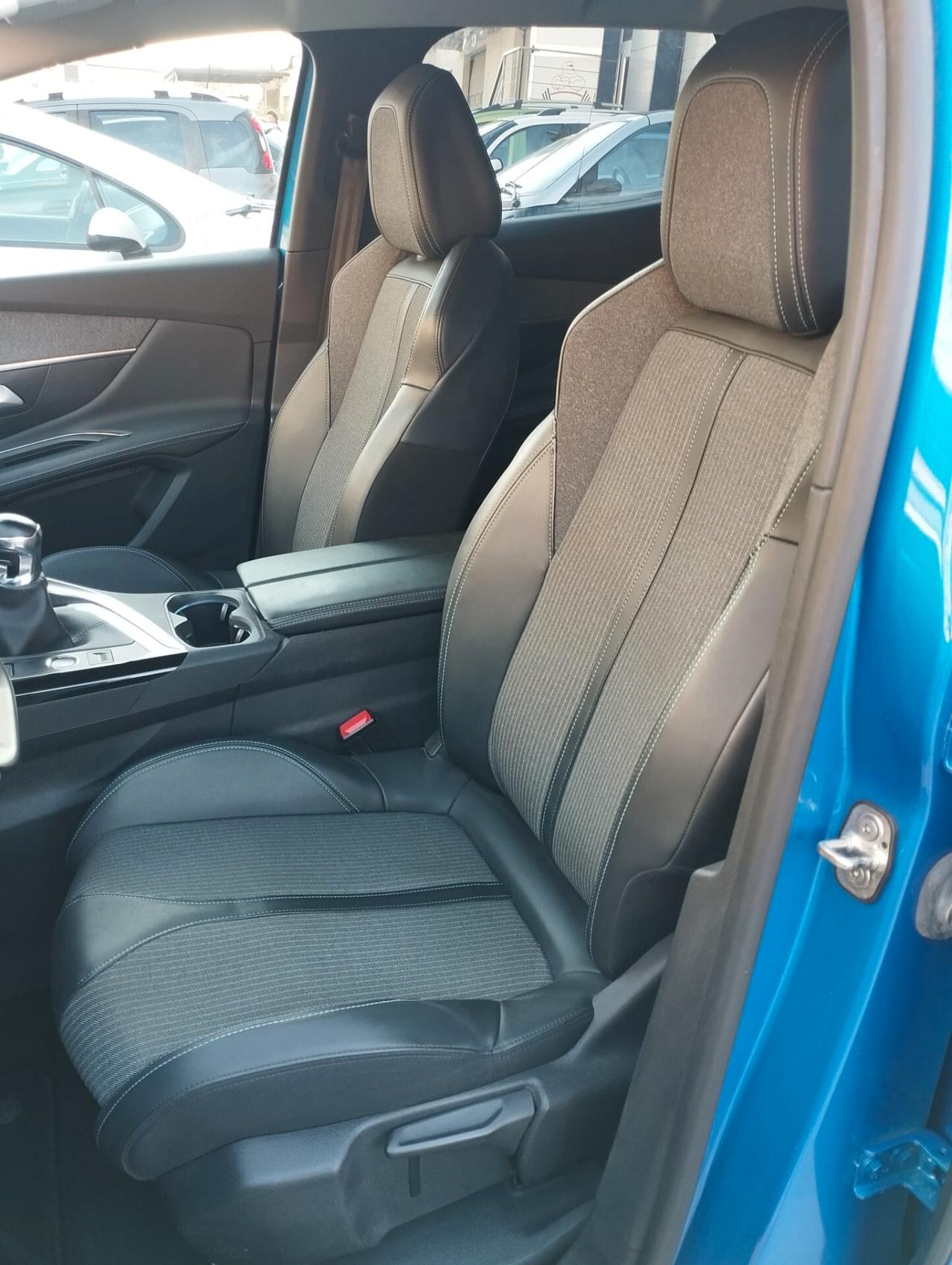 Peugeot 3008 BlueHDi 130 S&S Allure Pack