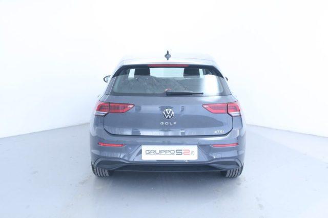 VOLKSWAGEN Golf 1.0 eTSI EVO DSG Life / Neopatentati