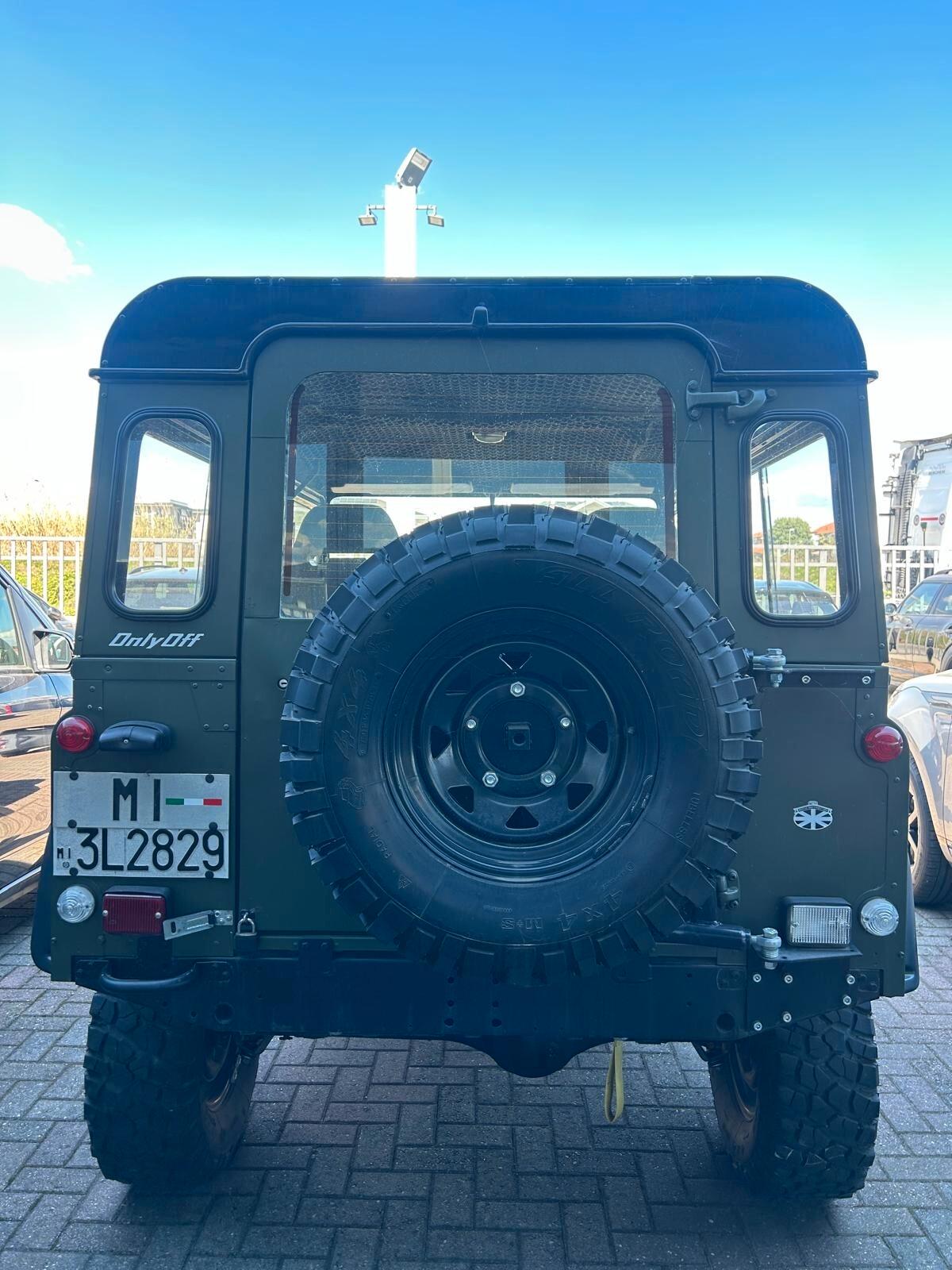 Land Rover Defender 90 turbodiesel Hard-top