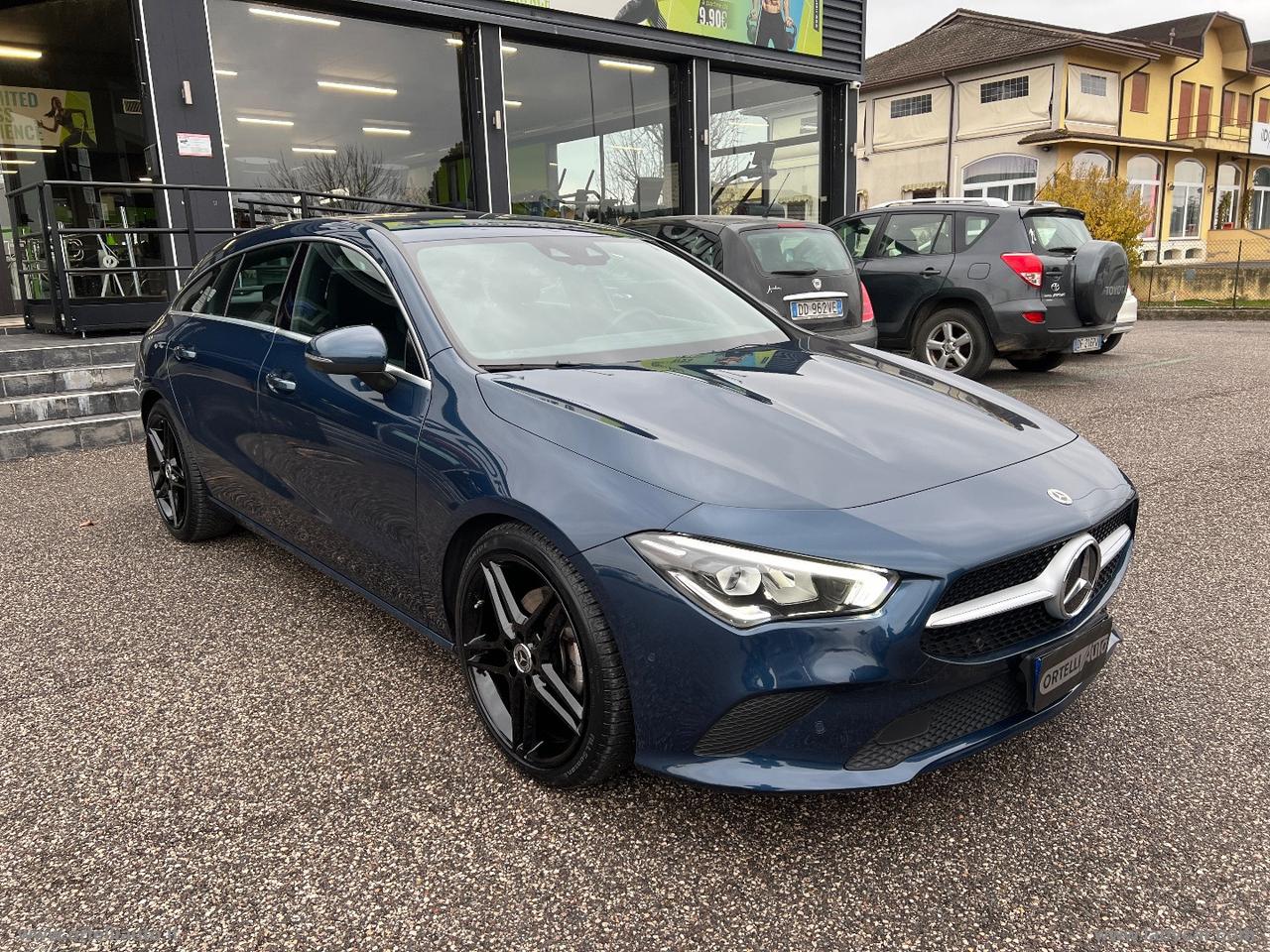 MERCEDES-BENZ CLA 200 d Aut. Shooting Brake Business IVA DEDUCIBILE