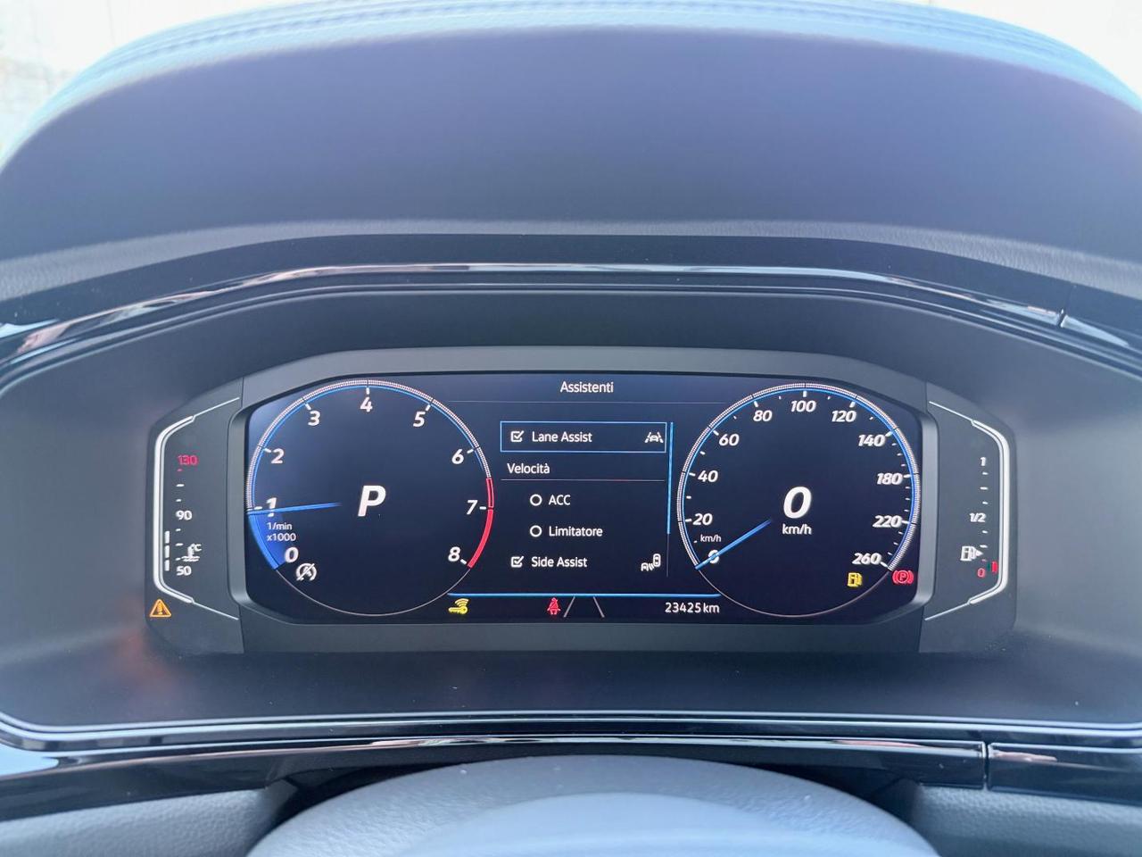 Volkswagen T-Roc 1.5 tsi R-Line dsg