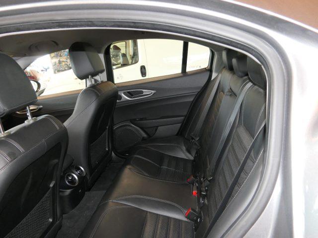 ALFA ROMEO Giulia 2.2 Turbodiesel 210 CV AT8 AWD Q4 Veloce