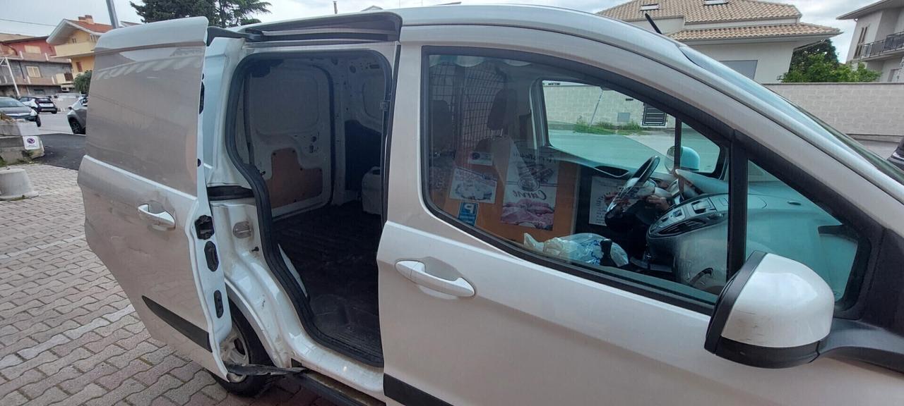 FORD TRANSIT COURIER 1,5 DIESEL 80 CV TELEFONO USB IMPECCABILE PREZZO COMPRESO IVA