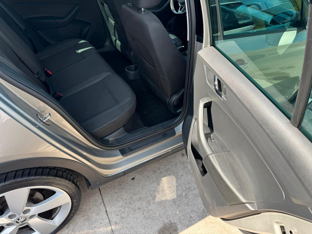 Skoda Rapid 1.6 TDI 115 CV Design Edition