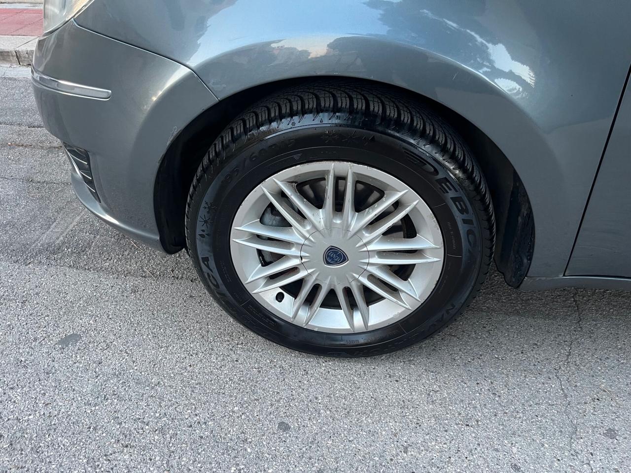 Lancia MUSA 1.3 Multijet 16V 90 CV Oro Plus