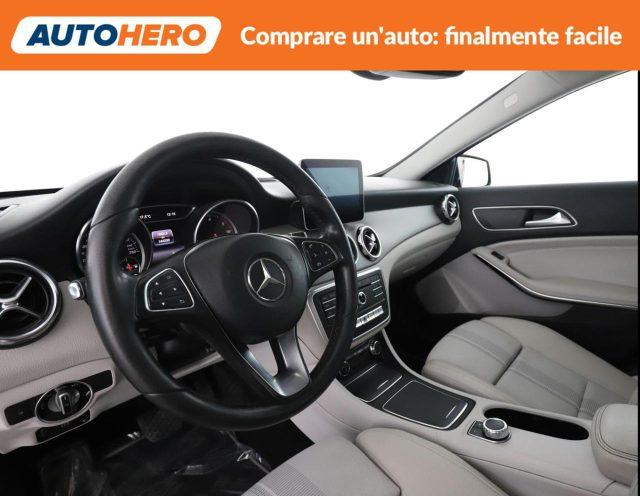 MERCEDES-BENZ GLA 200 d Automatic Sport
