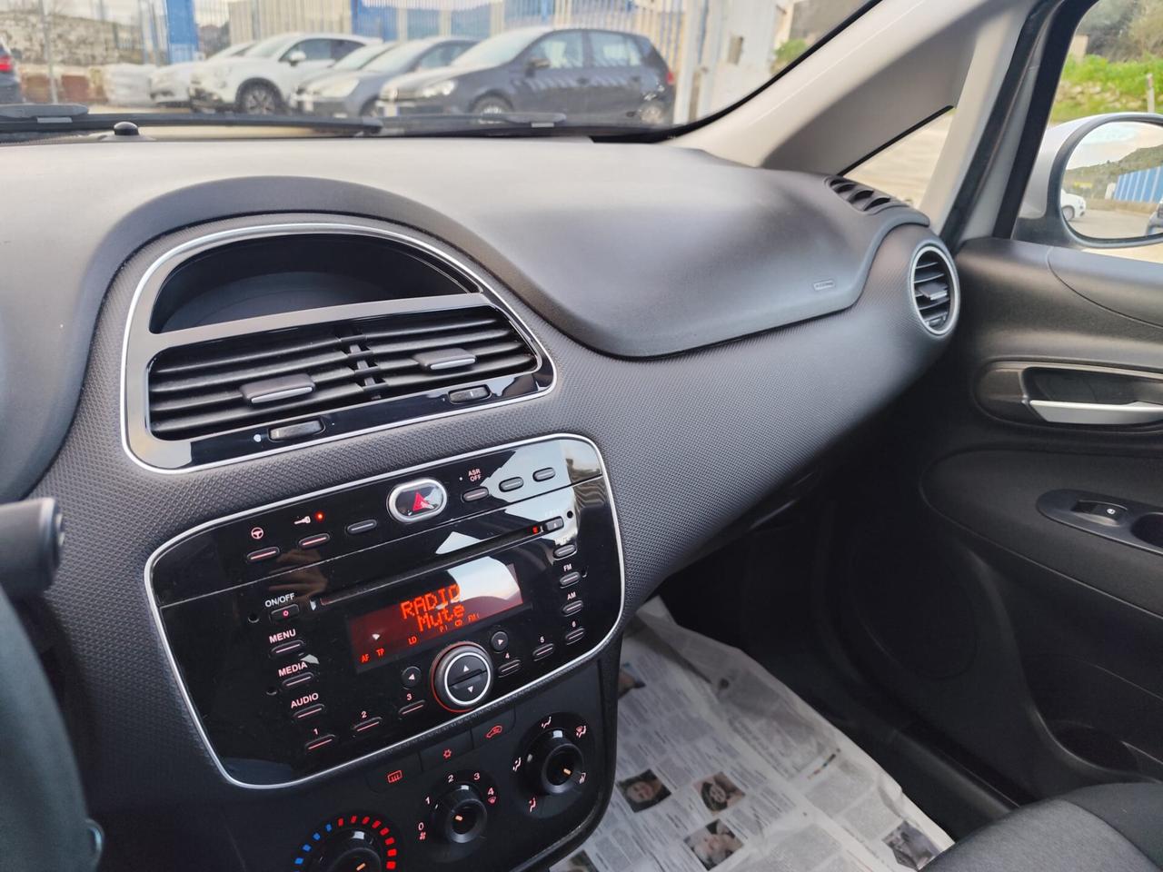 Fiat Punto 1.4 S&S 8V 5 porte Street