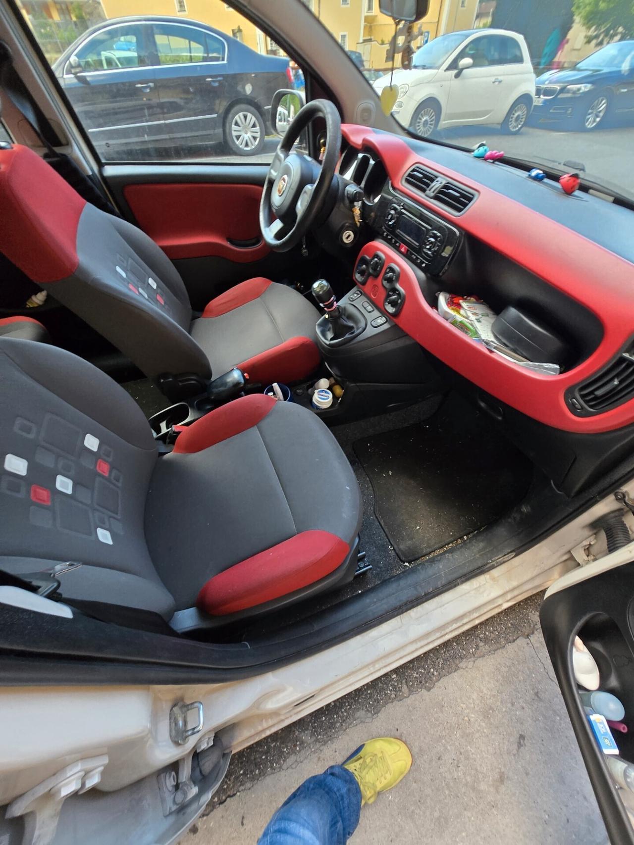 Fiat Panda 0.9 METANO/BENZINA X NEOPATENTATI GARANZIA EUROPEA 24 MESI ESTENDIBILE FINO A 36 MESI!!!