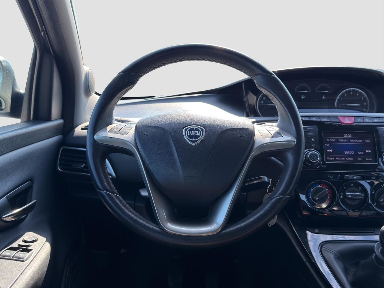LANCIA Ypsilon 3ª serie Ypsilon 1.2 69 CV 5 porte S&S Gold