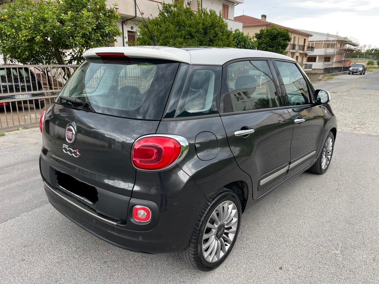 Fiat 500L 1.6 Multijet 120 CV (DOMMYcars)