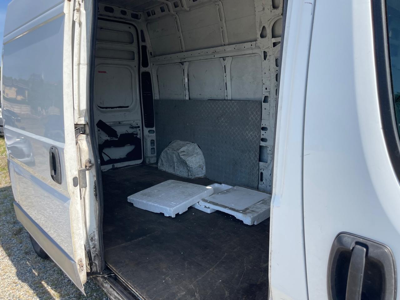 Peugeot Boxer 2200 HDI 335 PLM TA
