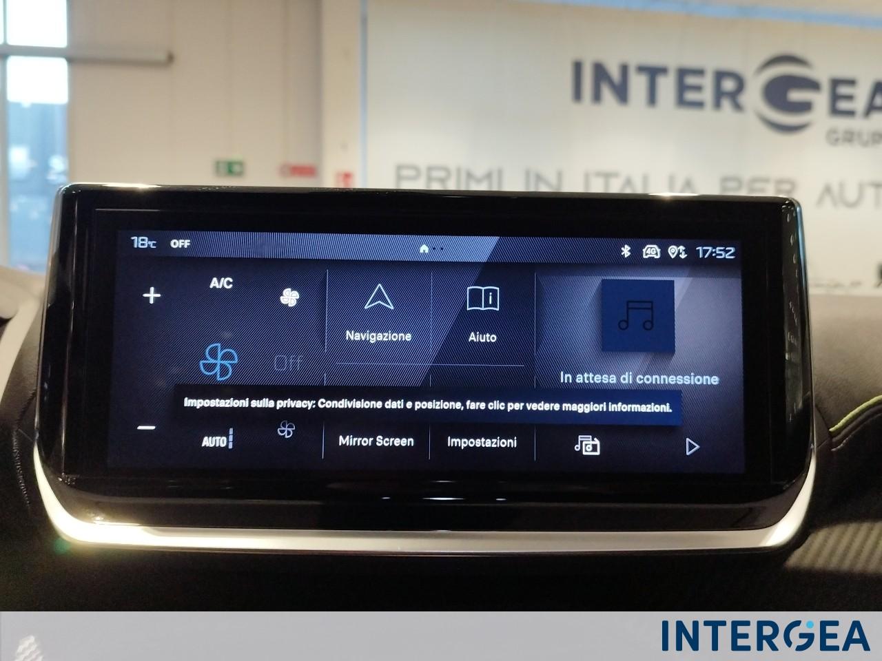 PEUGEOT 2008 1.2 hybrid GT 145cv e-dcs6