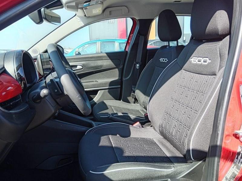 FIAT 600 1.2 Hybrid 110cv