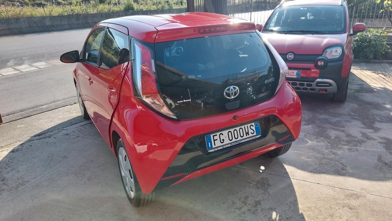 Toyota Aygo 1.0 VVT-i 69 CV 5 porte 2017