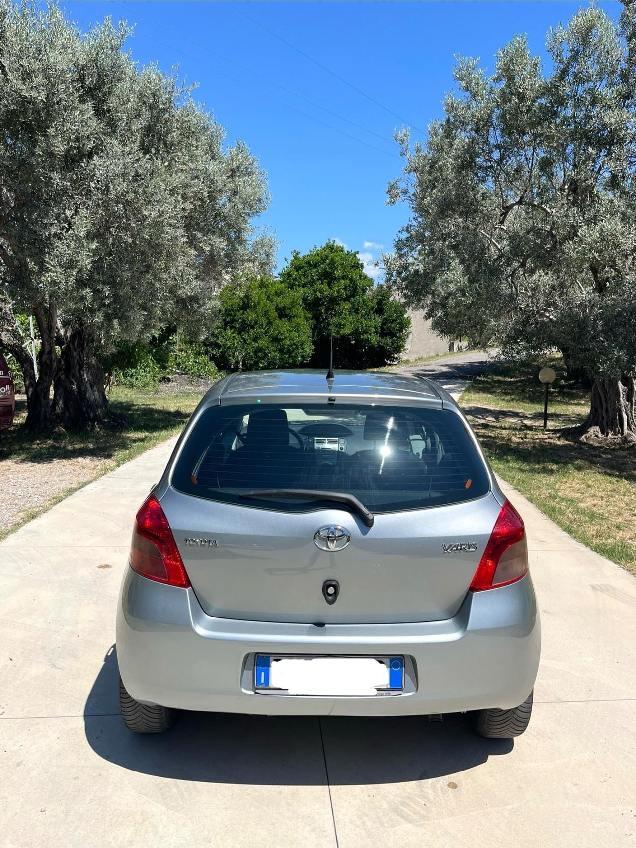 Toyota Yaris 1.4 D-4D Navi 90CV EUOR4 1PROPRIETA POCHI KM 120M CERTIFI
