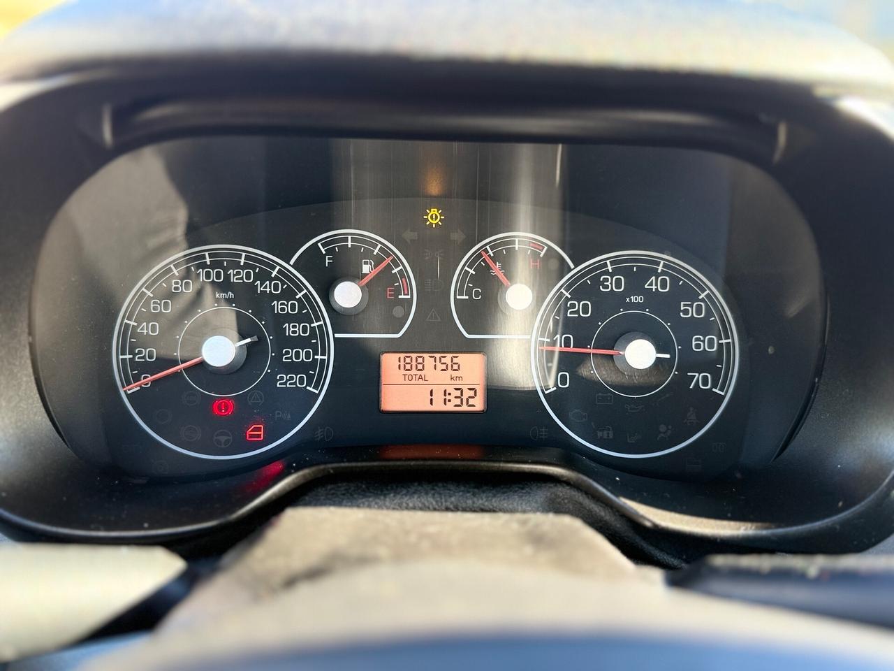 Fiat Grande Punto 1.2 5 porte ok neopatentati