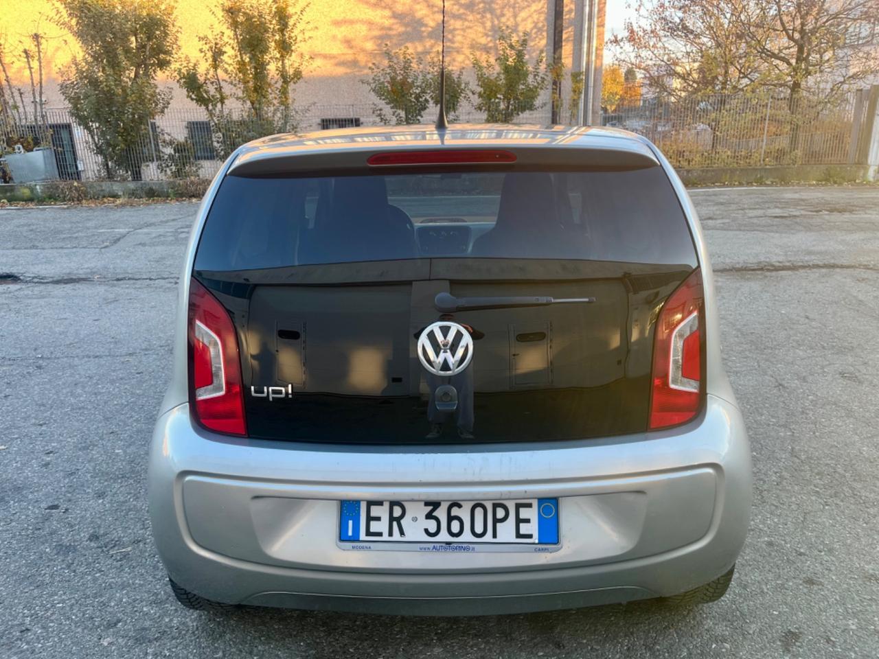VW Up 1.0benz 2013 153.000km cambio automatico perfetta