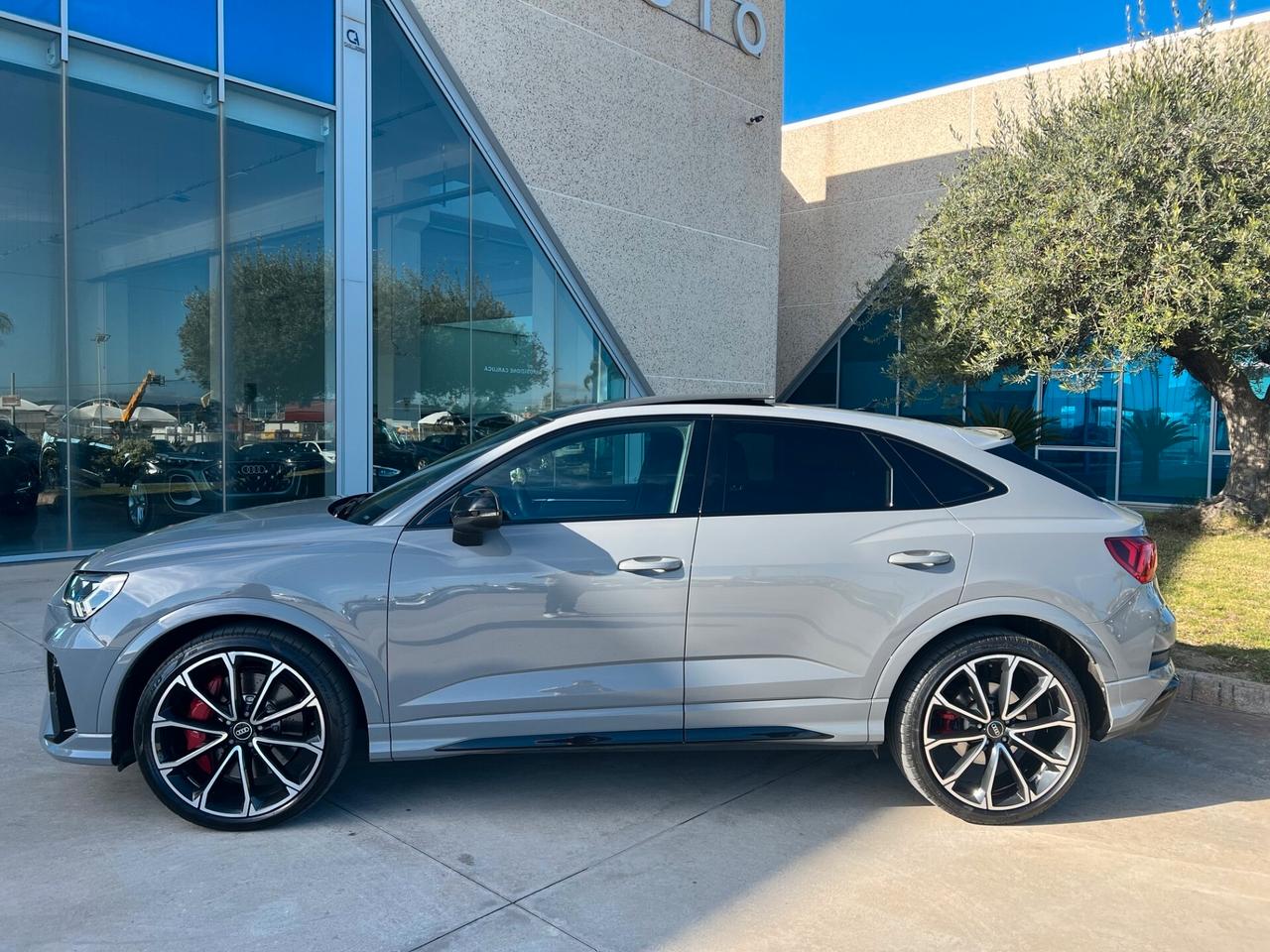 Audi RSQ3 SPB quattro S tronic