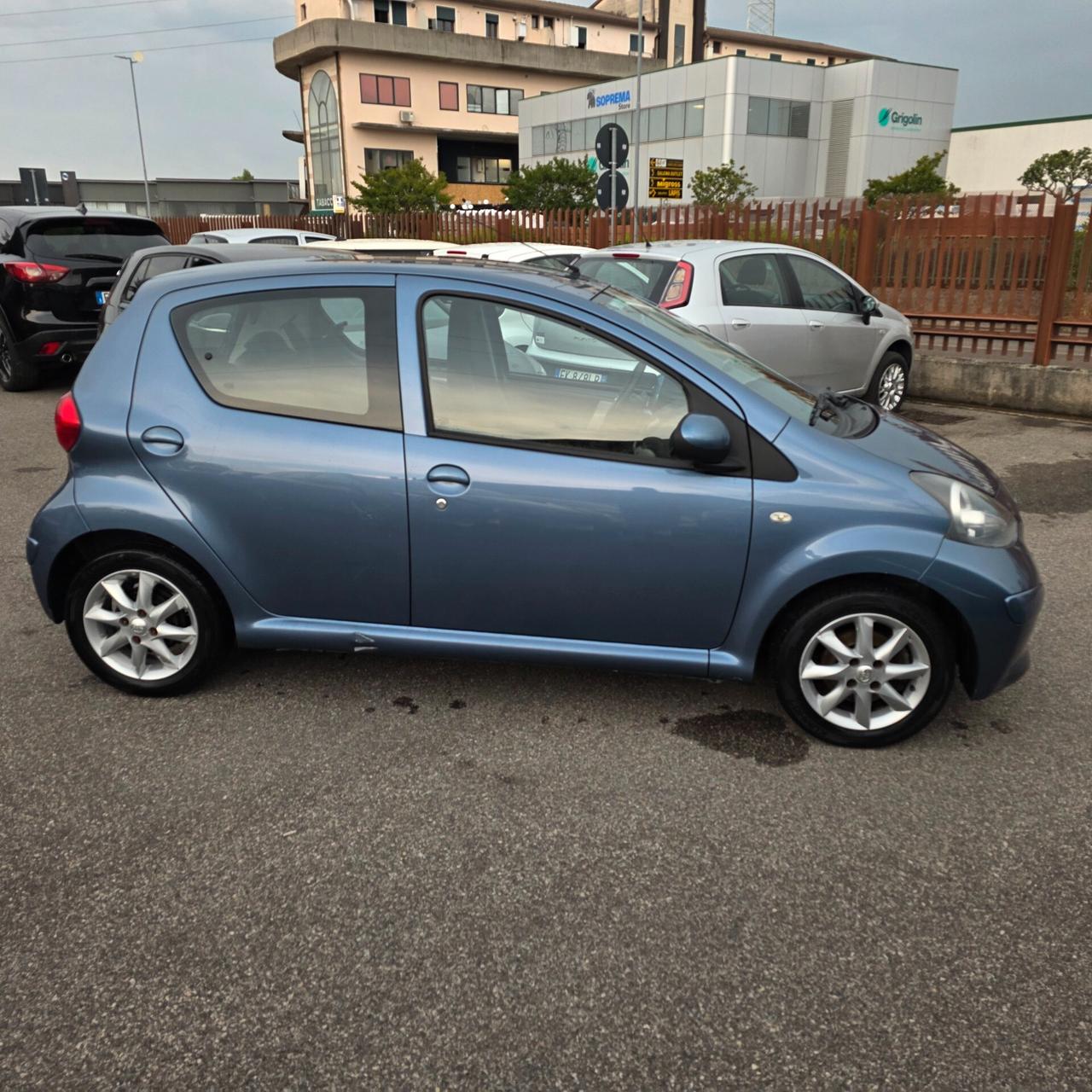 Toyota Aygo 1.0 12V VVT-i 5 porte