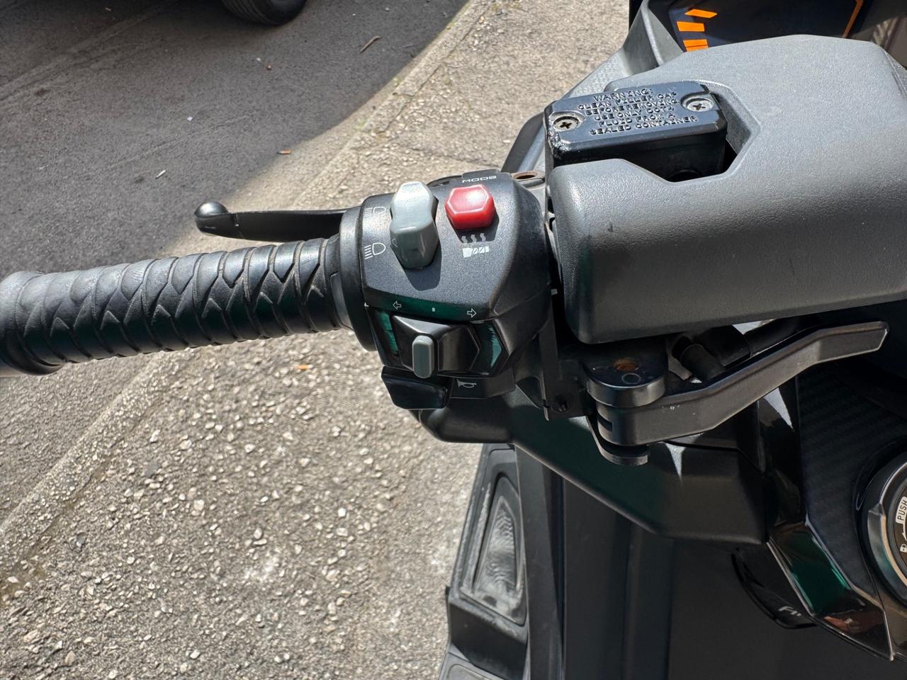 Kymco AK 550 Sport