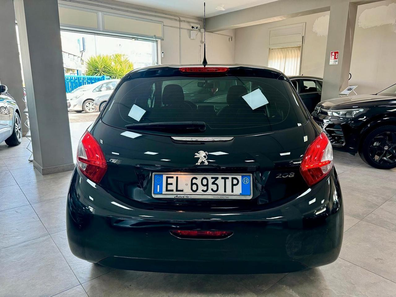 Peugeot 208 1.4 HDi 68 CV 5 porte 2012