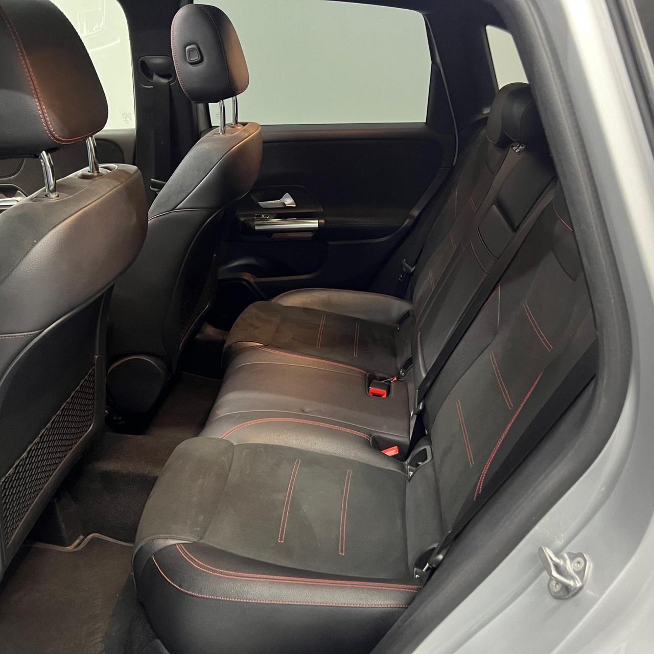 Mercedes-benz B 180 d Automatic AMG Premium Night Tetto