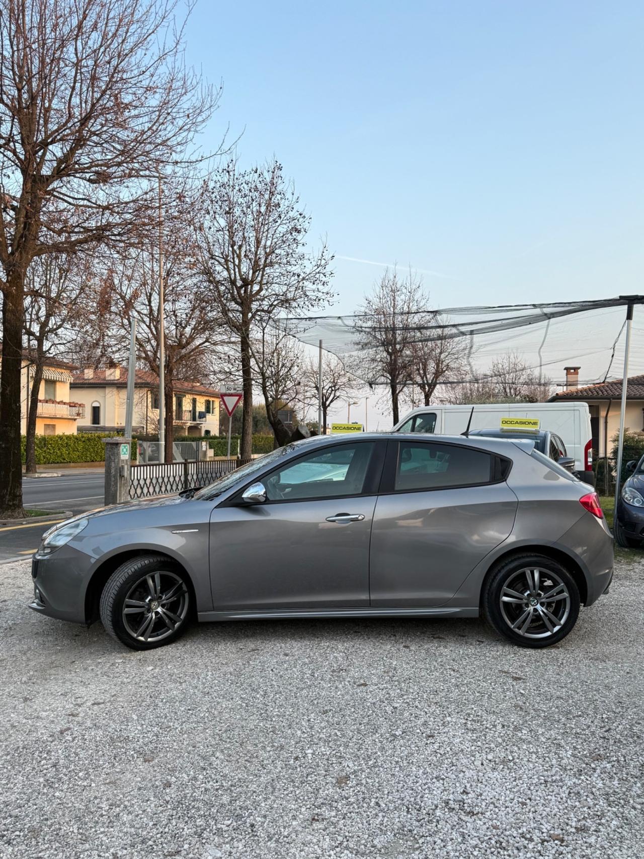 Alfa Romeo Giulietta 1.6 JTDm-2 105 CV Exclusive