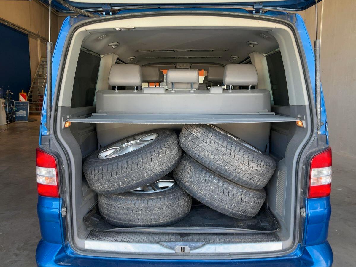 Volkswagen Multivan 2.5 TDI/130CV 4motion Highline