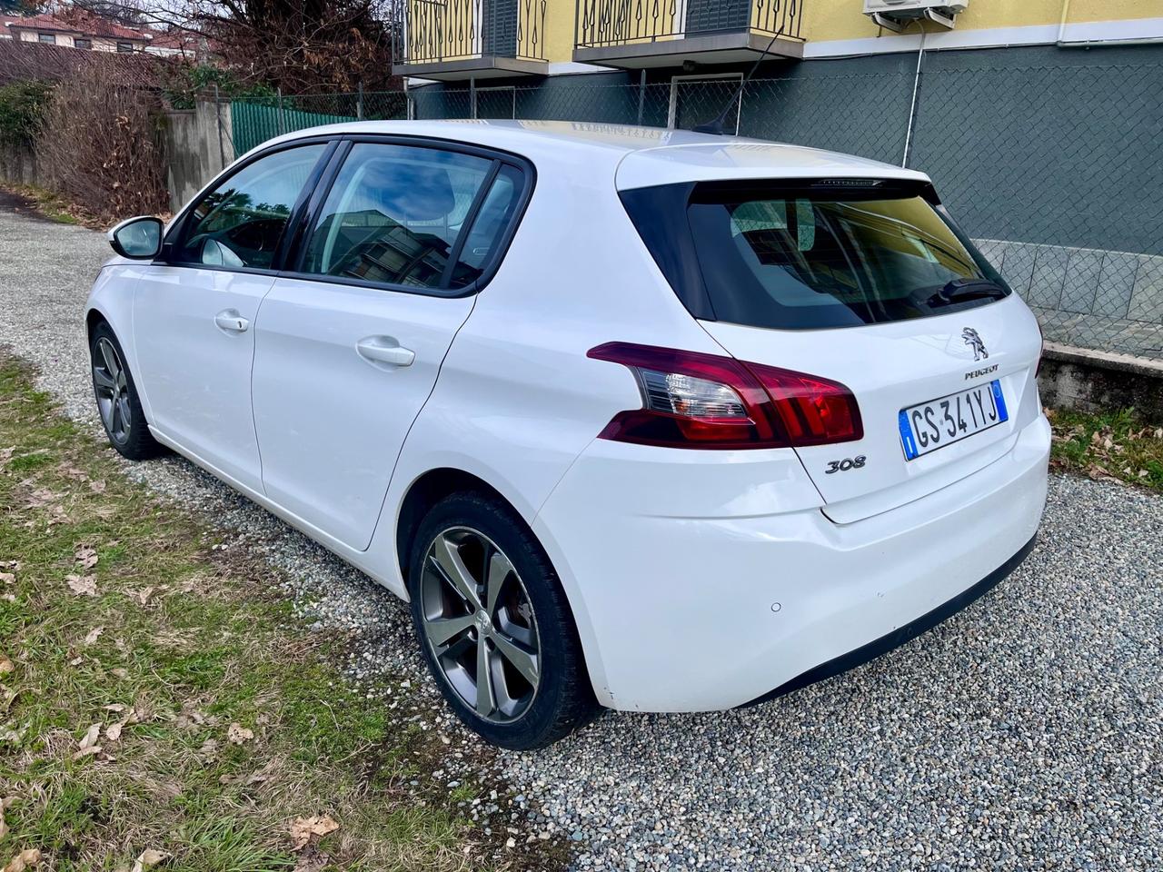 Peugeot 308 BlueHDi 100 S&S Business