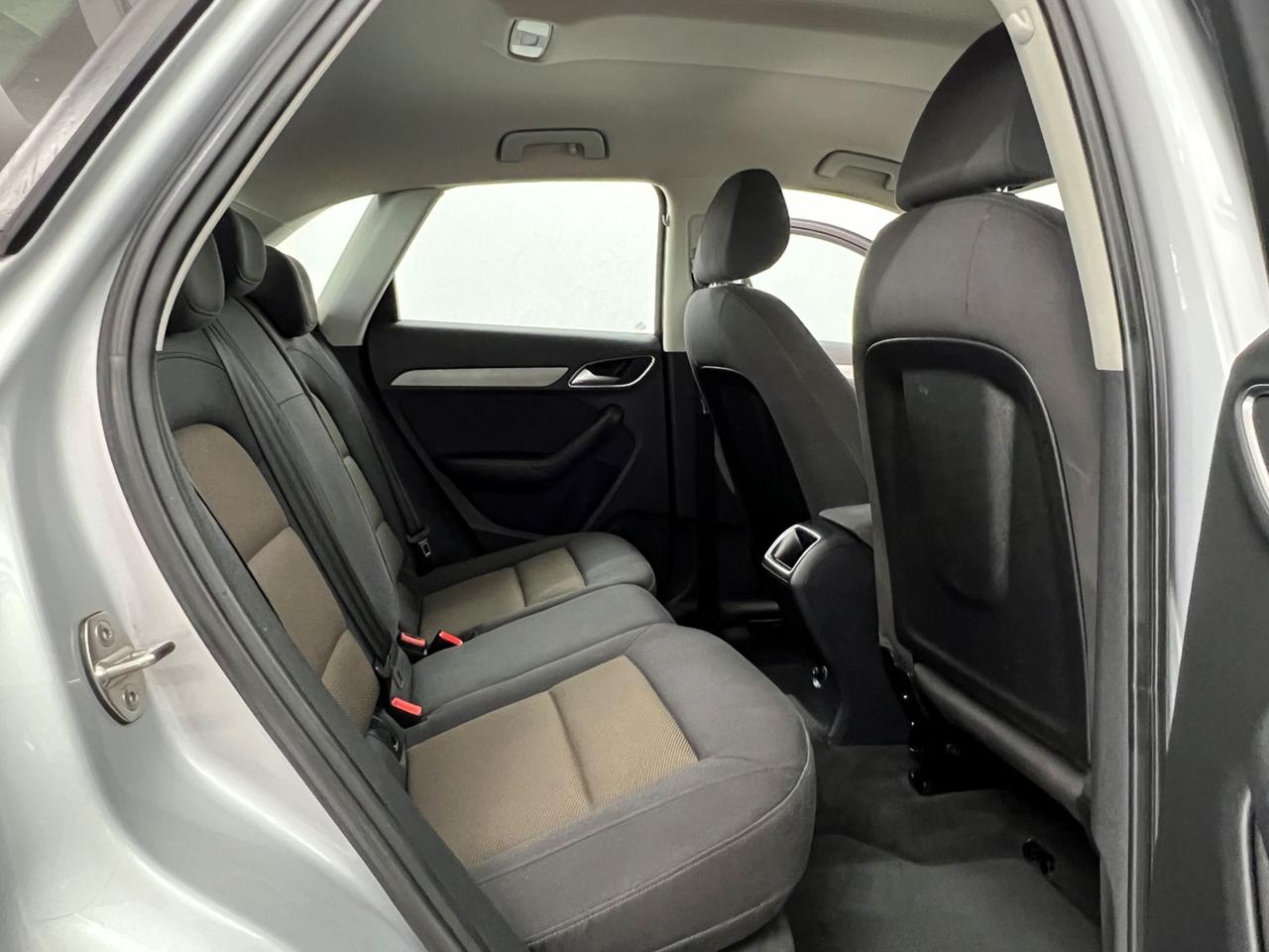 AUDI Q3 I 2011 Q3 2.0 tdi 140cv