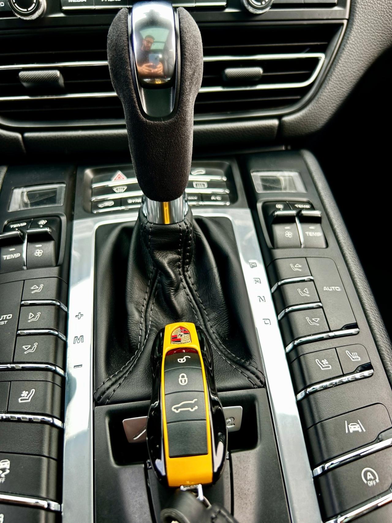 Porsche Macan 2.0 BENZINA 245CV PYTHON GREEN (GTS COLOR)