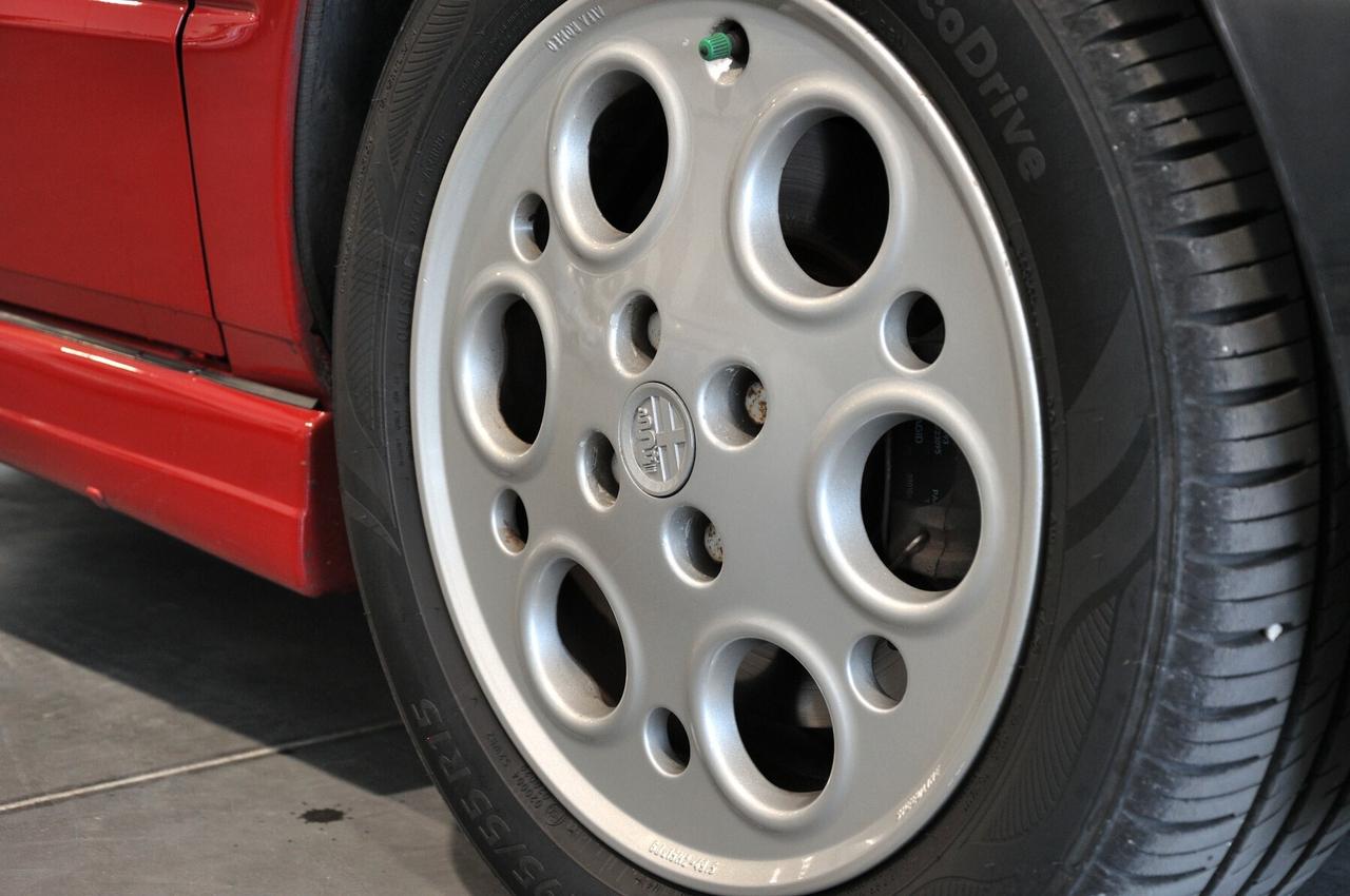 Alfa Romeo 145 2.0i 16V Twin Spark cat Quadrifoglio