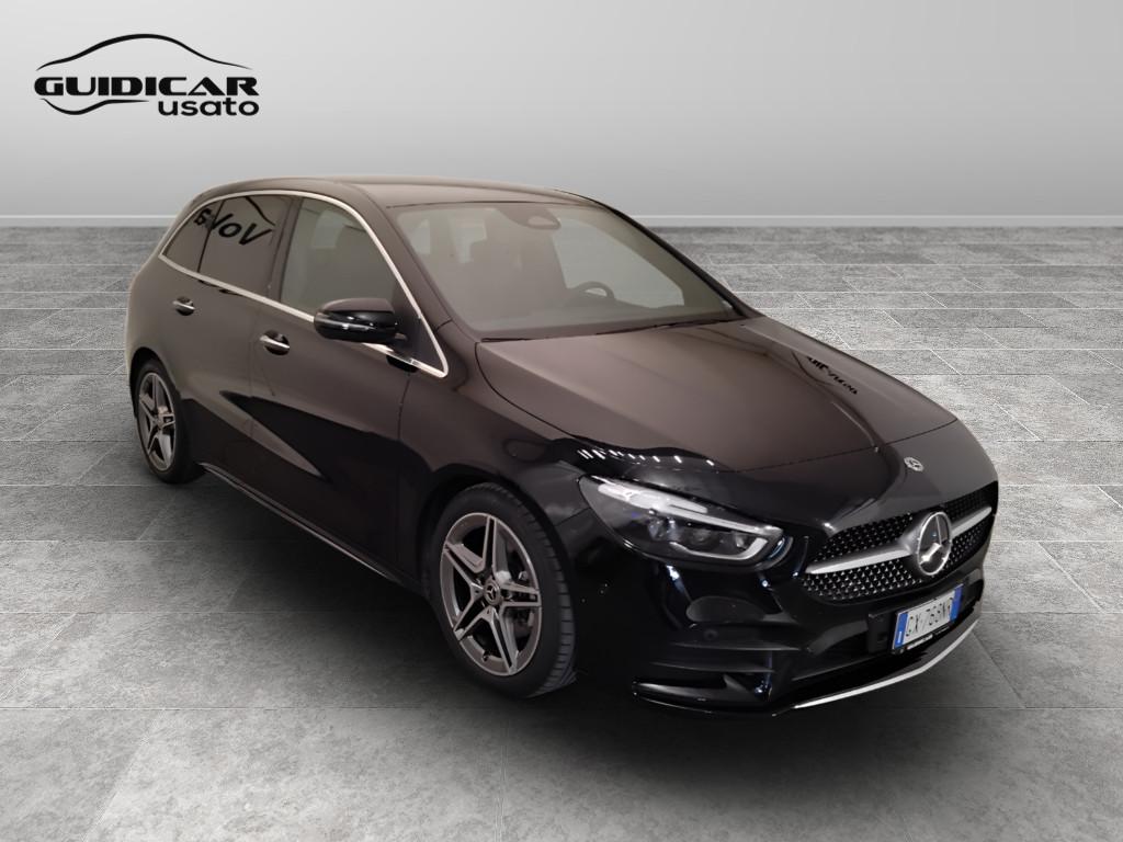 Mercedes-Benz Classe B - W247 2023 - B 180 d AMG Line Advanced Plus auto
