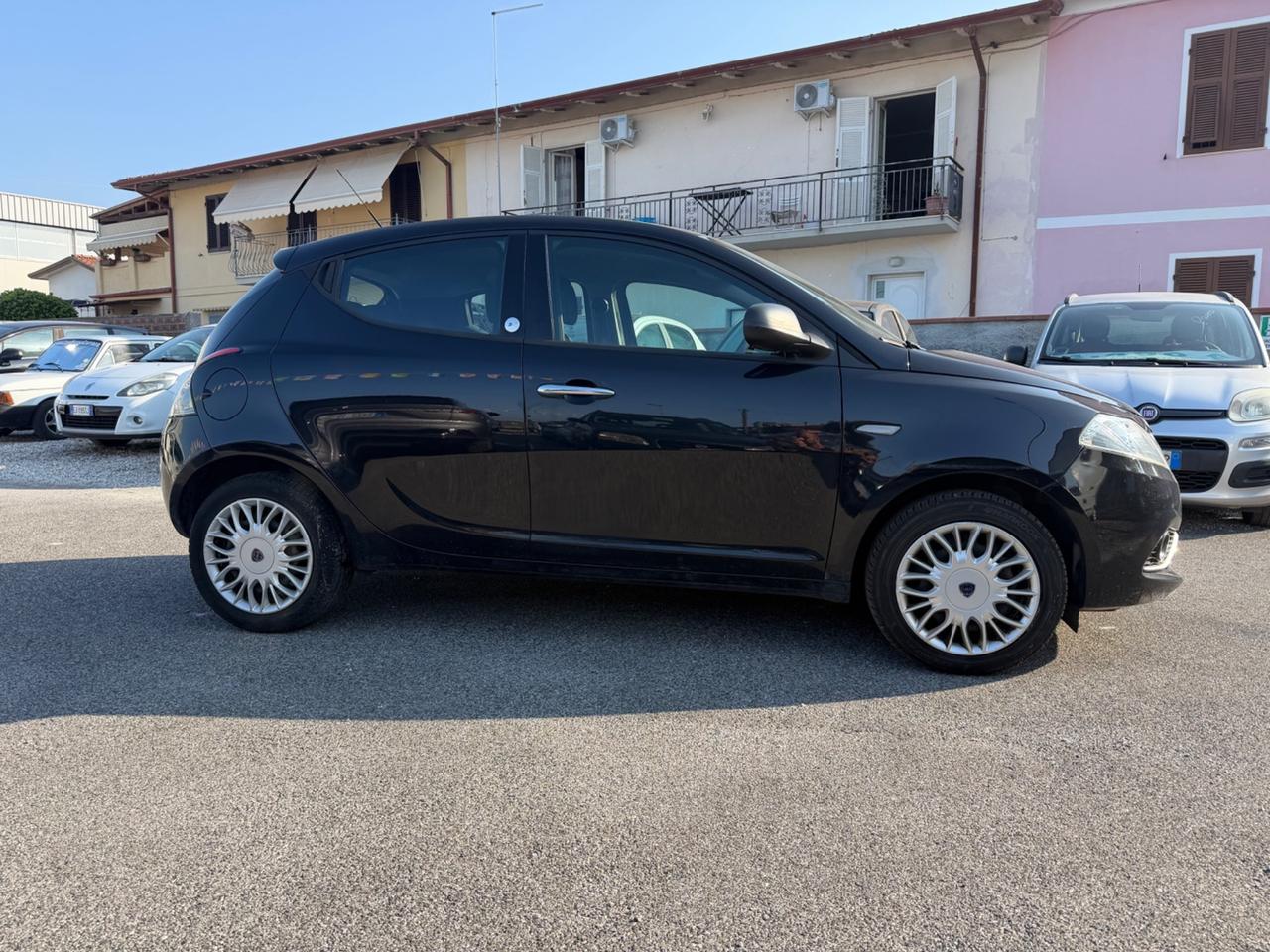 Lancia Ypsilon 1.2 69 CV 5 porte GPL Ecochic Gold